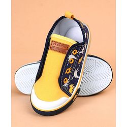 Cute Walk by Babyhug Casual Shoes Dino Print - Yellow Navy
