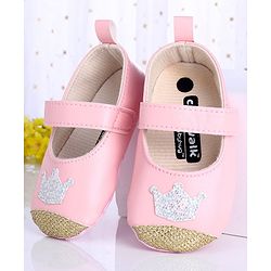 Cute Walk by Babyhug Booties Sequin Crown Patch - Pink