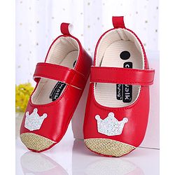 Cute Walk by Babyhug Booties Sequin Crown Patch - Red