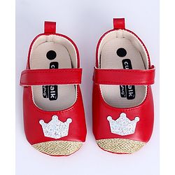 Cute Walk by Babyhug Booties Sequin Crown Patch - Red