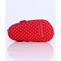 Cute Walk by Babyhug Booties Sequin Crown Patch - Red