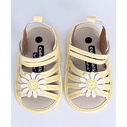 Cute Walk by Babyhug Booties YELLOW 13 (6-9M)Unisex