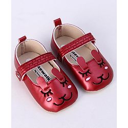 Cute Walk by Babyhug Booties - Maroon