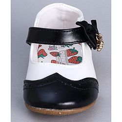 Cute Walk by Babyhug Party Wear Belly Shoes Bow Applique - White Black
