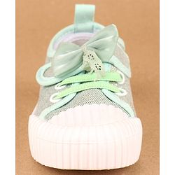 Cute Walk by Babyhug Casual Shoes Bow Applique - Green