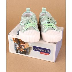 Cute Walk by Babyhug Casual Shoes Bow Applique - Green