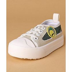 Cute Walk by Babyhug Casual Shoes - White