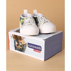 Cute Walk by Babyhug Casual Shoes - White