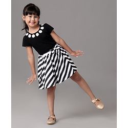Babyhug Half Sleeves Party Frock With Bow Applique - Black