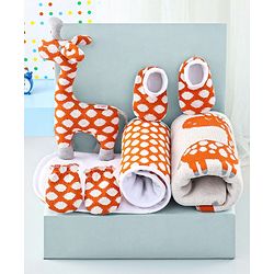 Babyhug Knitted Gift Set Giraffe Print Pack Of 5 - Orange