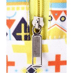 Babyhug Portable and Reusable Insulated Lunch Bag With Strips Print|For School,Travel and Outdoors|Premium & Easy to Carry| - Color May Vary